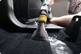 Czyszczenie wnętrza samochodu we Wrocławiu